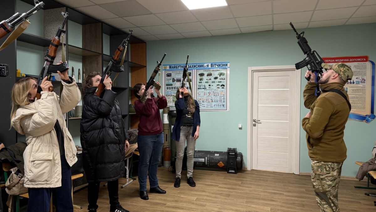 Навчання працівників Дарницької РДА у Києві
